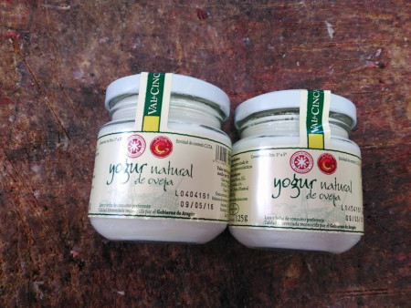Yogurt natural de oveja