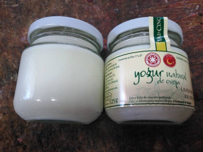 Yogurt natural de oveja