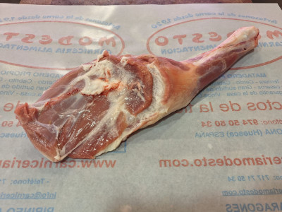 Espalda de cabrito lechal